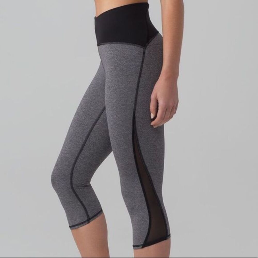 Lululemon Train Times Crop (17") Grey Legging Capri Size 4